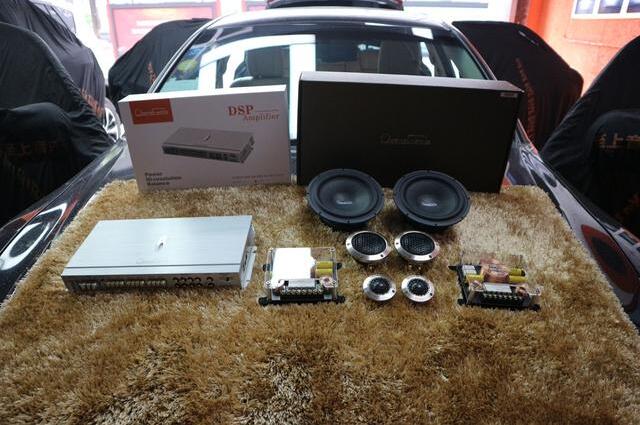 哈爾濱至上音樂豐田皇冠汽車音響改裝，讓音質(zhì)提升不止一點點