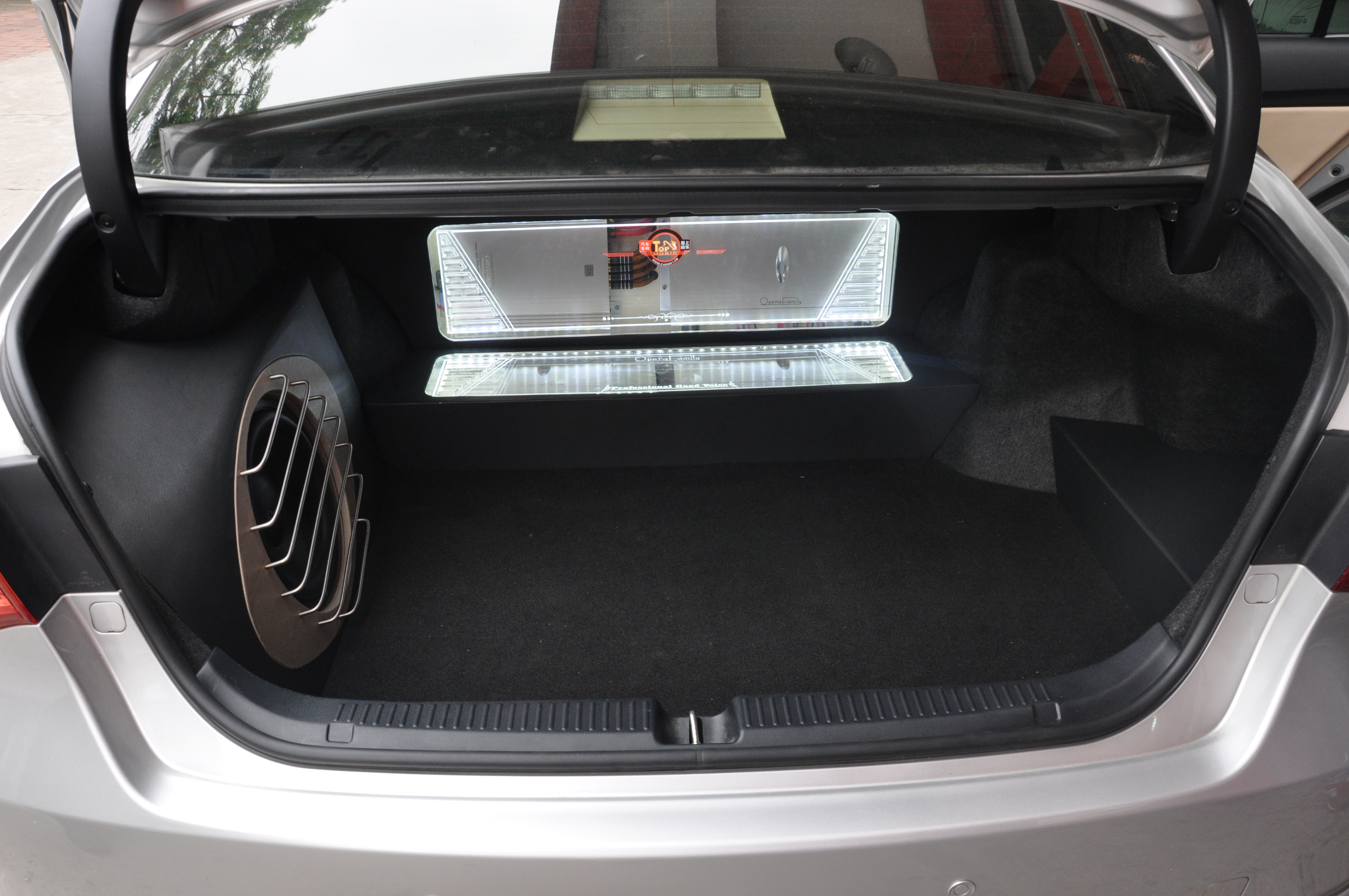 長安逸動汽車音響改裝升級歌劇世家，解決行車煩悶感