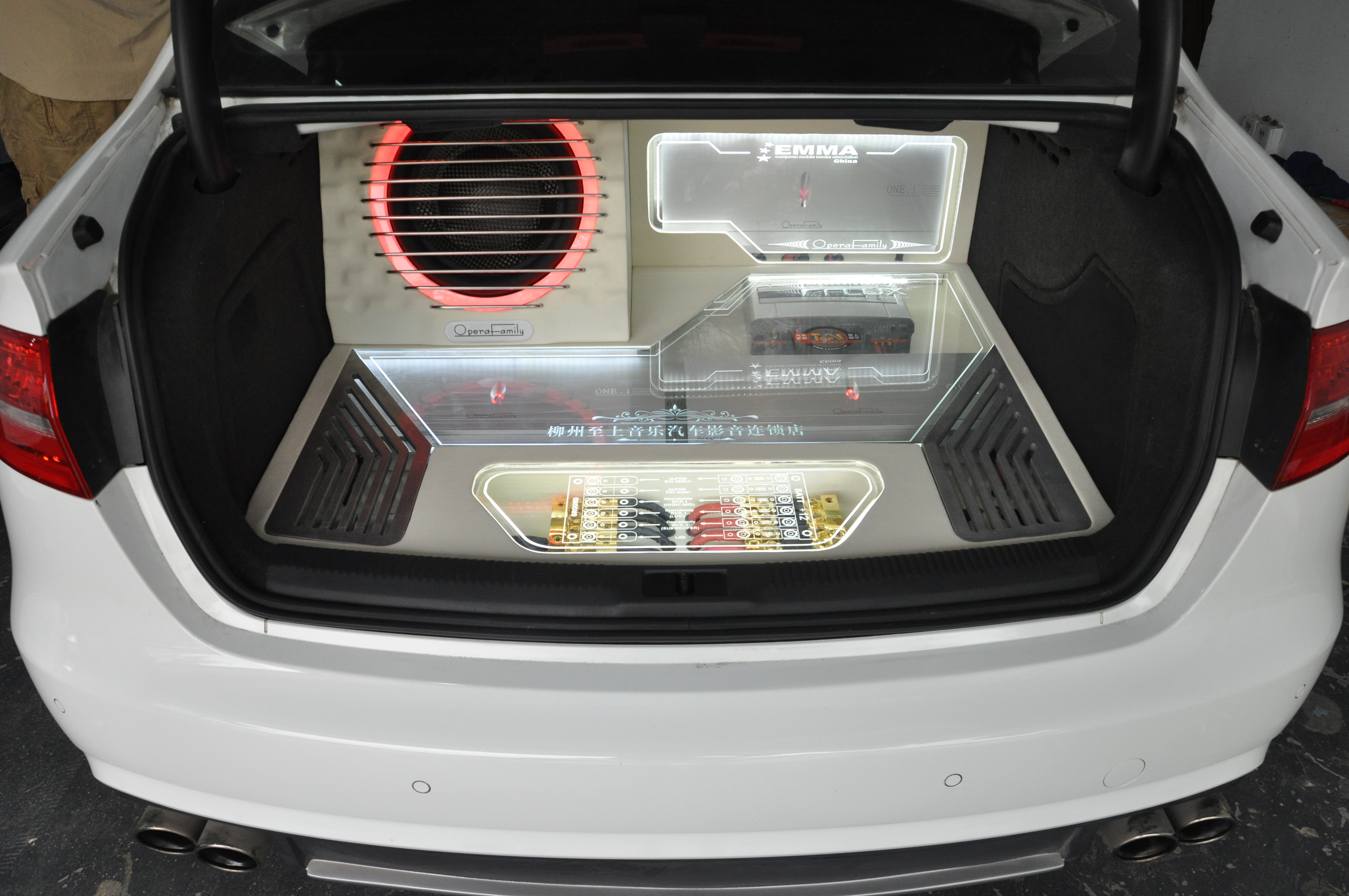 十代思域音響改裝歌劇世家，高性?xún)r(jià)比套裝帶來(lái)滿意表現(xiàn)！