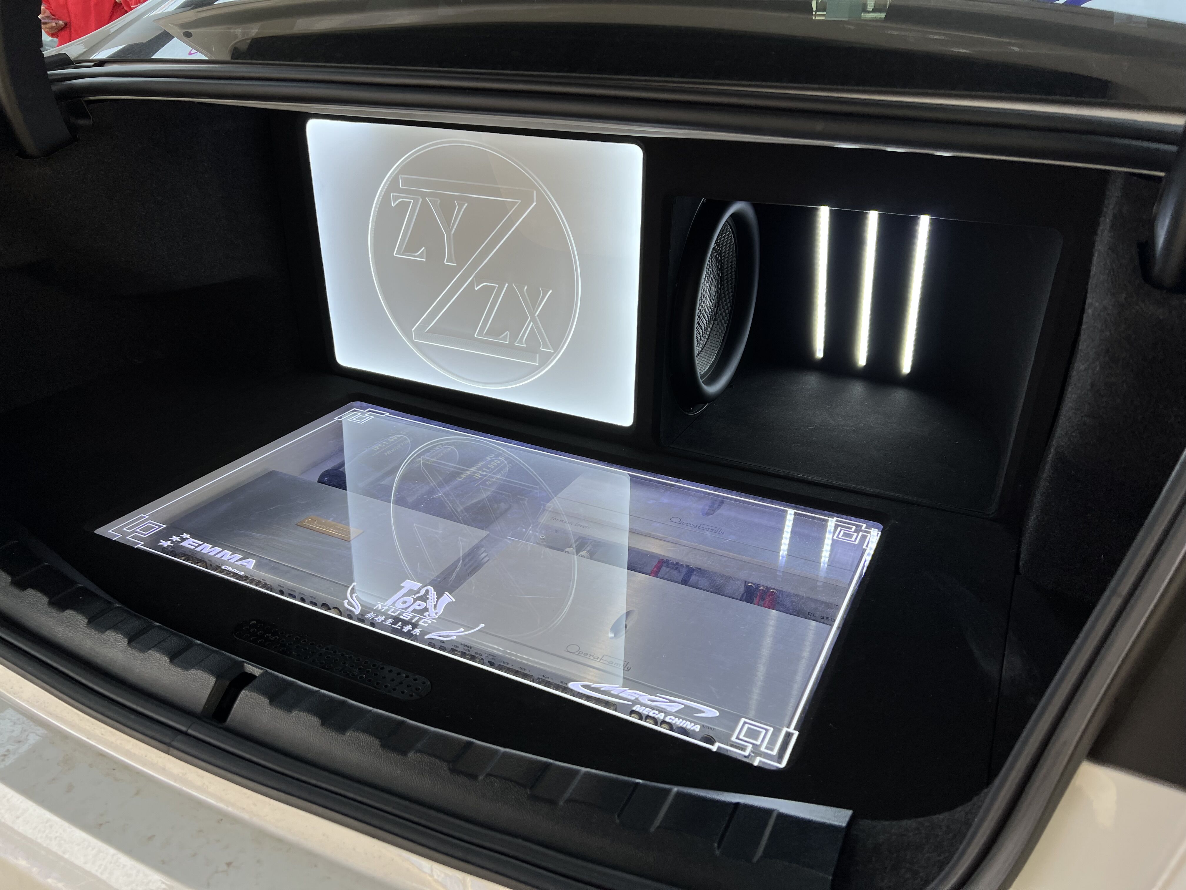 歌劇世家專(zhuān)業(yè)音改方案 這下子寶馬325Li的音質(zhì)有救了!