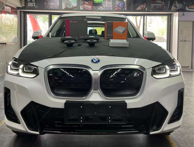 寶馬IX3汽車音響改裝如何不露痕跡？邁博...