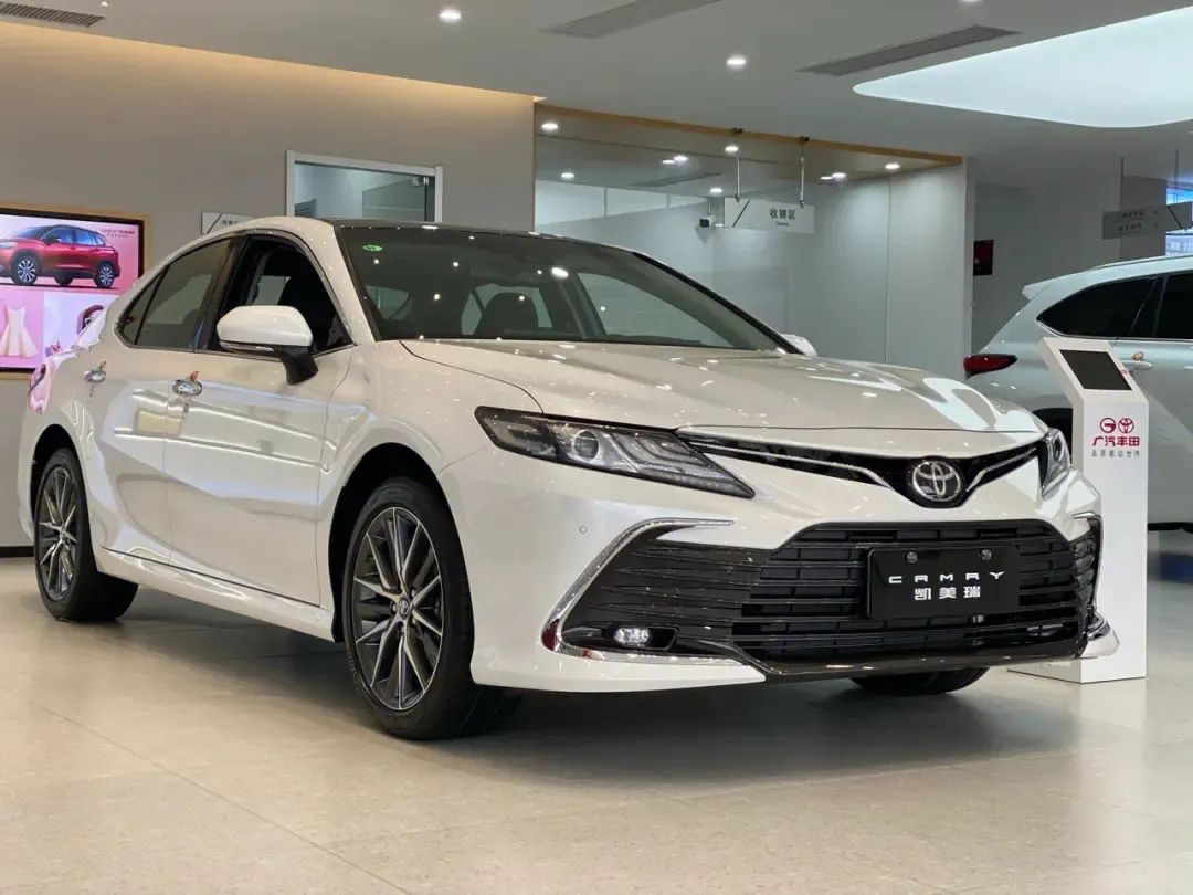 八代凱美瑞升級(jí)歌劇世家，享受音色與駕駛的完美結(jié)合！