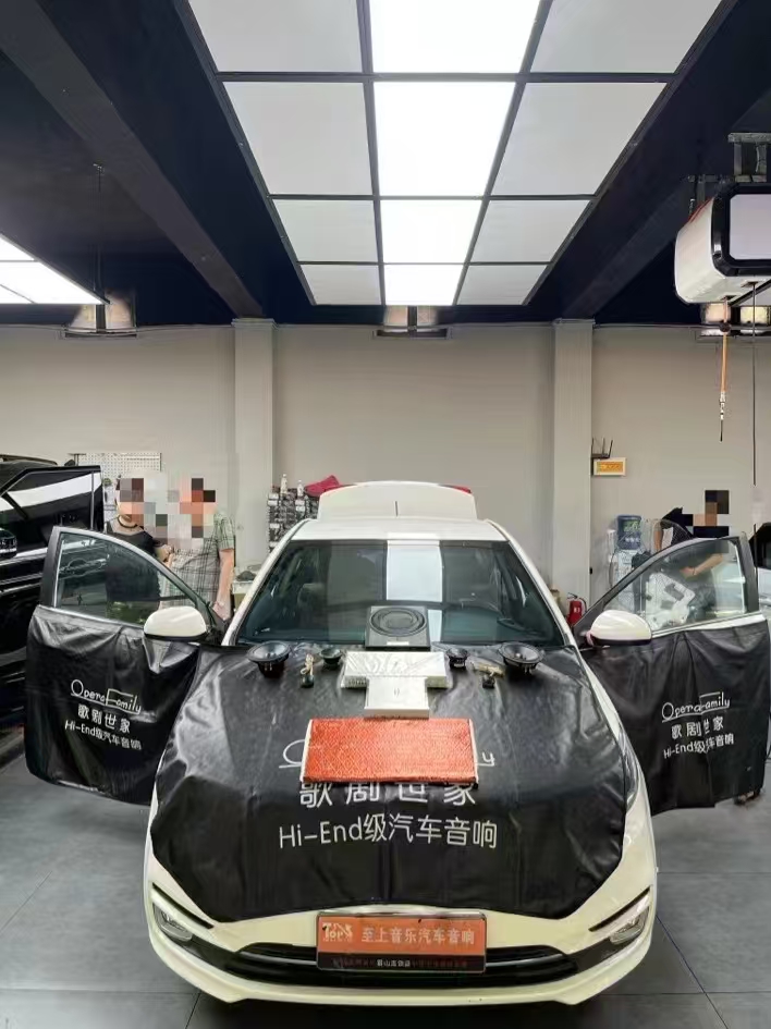 起亞K2音響升級(jí)，讓出行充滿期待！