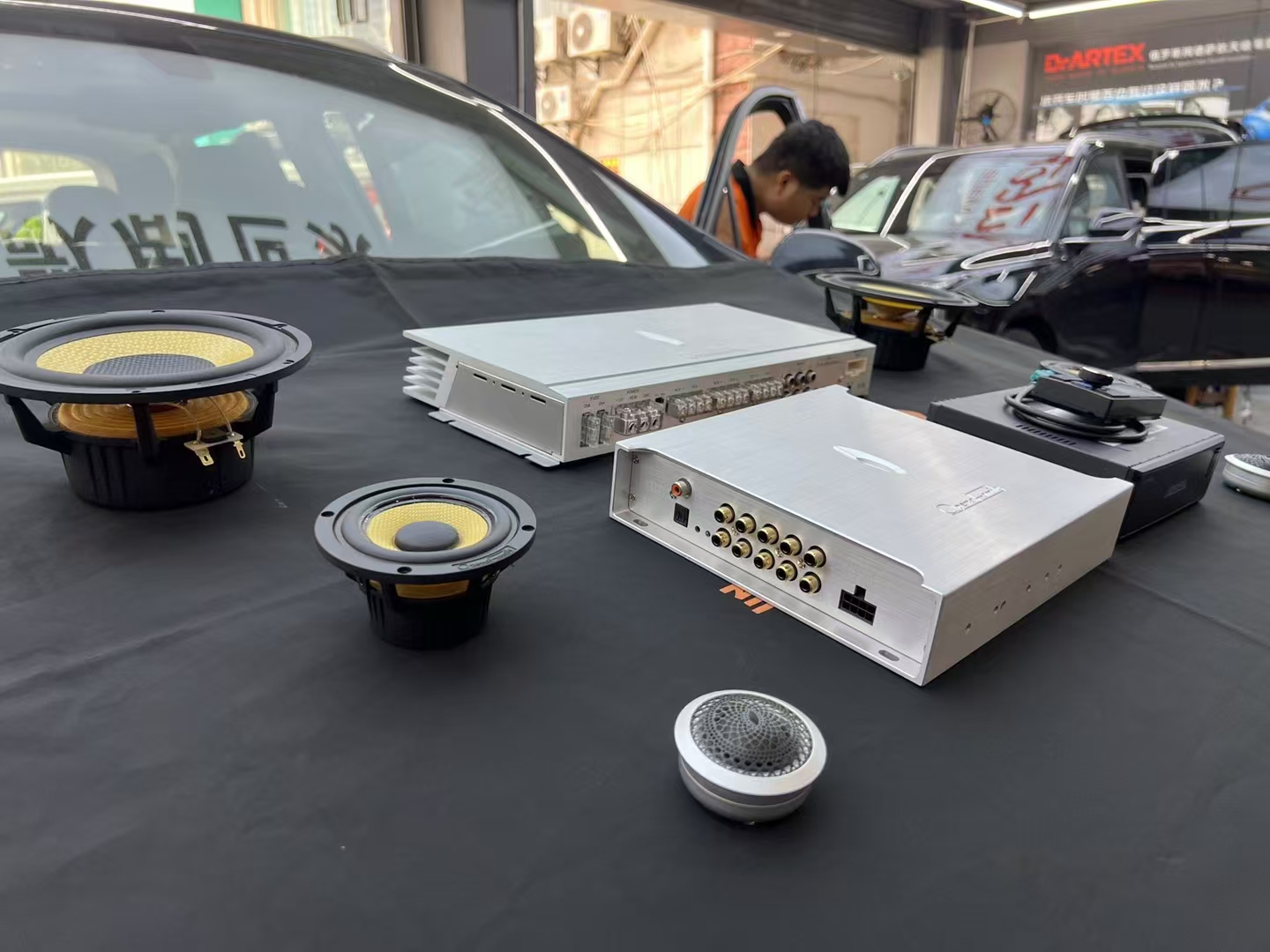 別克昂科威音響升級(jí),讓音樂(lè)點(diǎn)亮您的世界