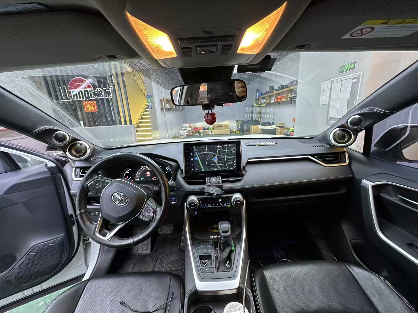 豐田榮放音響升級(jí),駕駛樂趣再升級(jí)