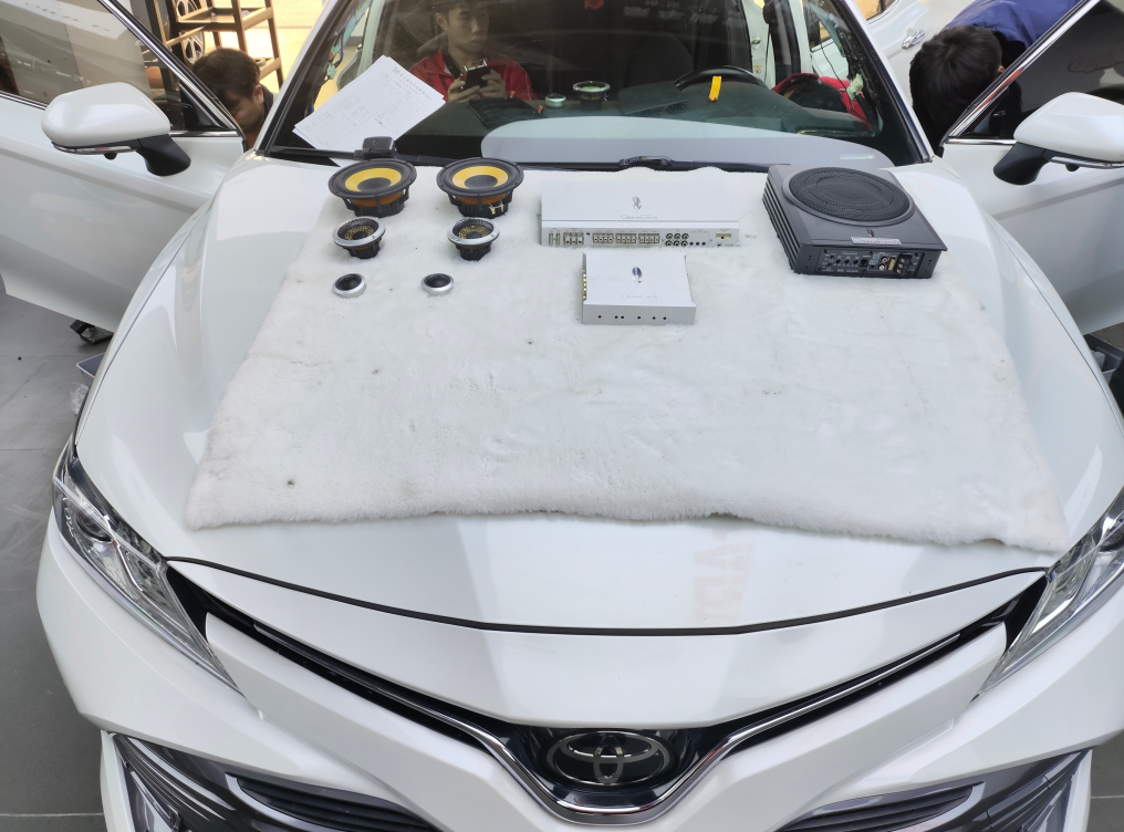 豐田凱美瑞音響升級(jí)，音享駕駛，樂在其中