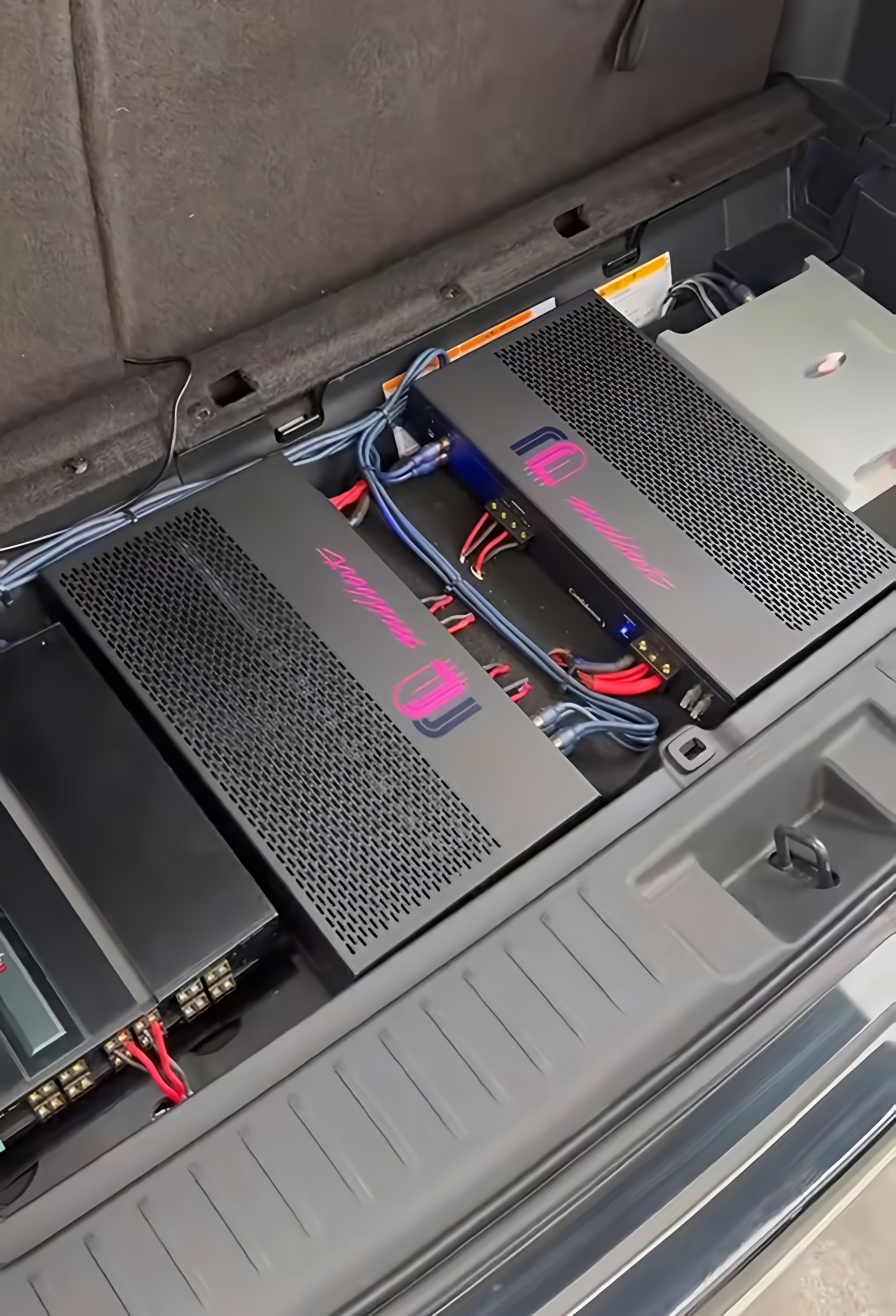 1743214077880370.jpg 邁博特信心2四路功放+邁博特信心3二路功放+歌劇世家VA63低音功放.jpg